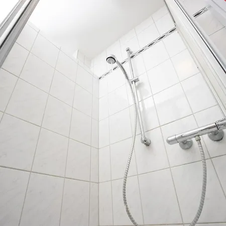 Apartment Serviceroom24 - 3 In Wlan - Smart-tv - 24-7 Check-in Und Kueche *