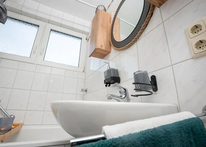 Apartman Serviceroom24 - 3 In Wlan - Smart-tv - 24-7 Check-in Und Kueche Herten