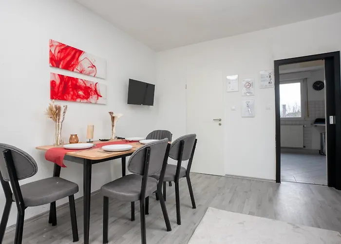 Apartman Serviceroom24 - 3 In Wlan - Smart-tv - 24-7 Check-in Und Kueche